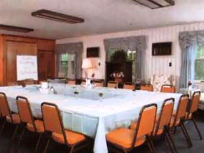 Shoreway Acres Inn Фолмут Удобства фото